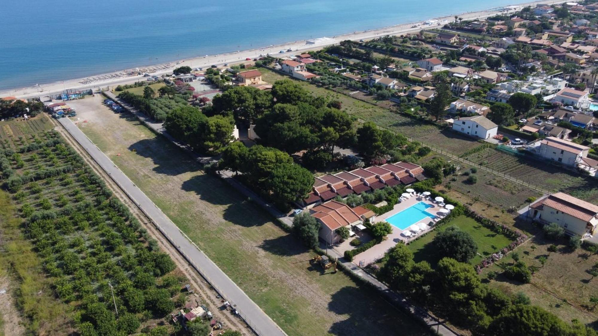 Villa Teti - Sicilia Campofelice Di Roccella Luaran gambar